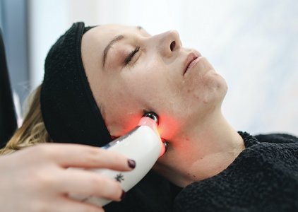 FISIOTERAPIA DERMATOFUNCIONAL: como surgiu e para onde pode ir? | Por Patrcia Froes (Bwizer Magazine)