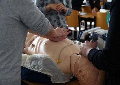 Suporte Avanado de Vida (SAV) em Pediatria: atualizao das diretrizes AHA (2015)