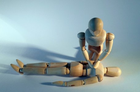 Como fazer Suporte Bsico de Vida (SBV)? Paragem cardiorrespiratria (PCR) e outros conceitos